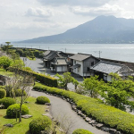 Volcan overlooking Sengan-en