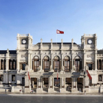 Facade-of-the-Royal-Academys-Burlington-Gardens.jpg